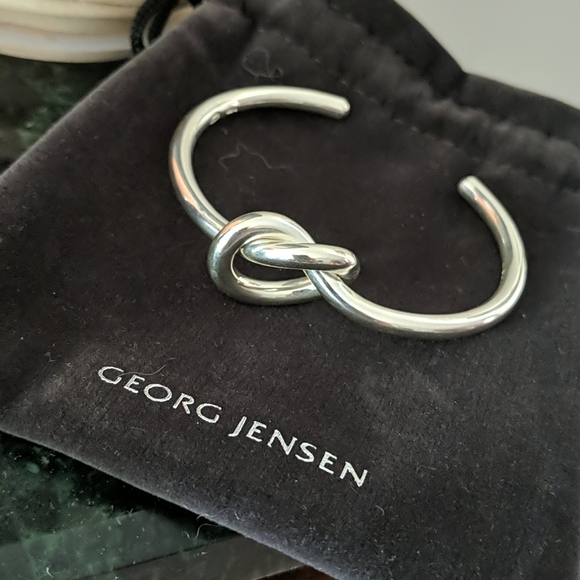 Georg Jensen Jewelry - Georg Jensen Love Knot Bangle - Medium New!